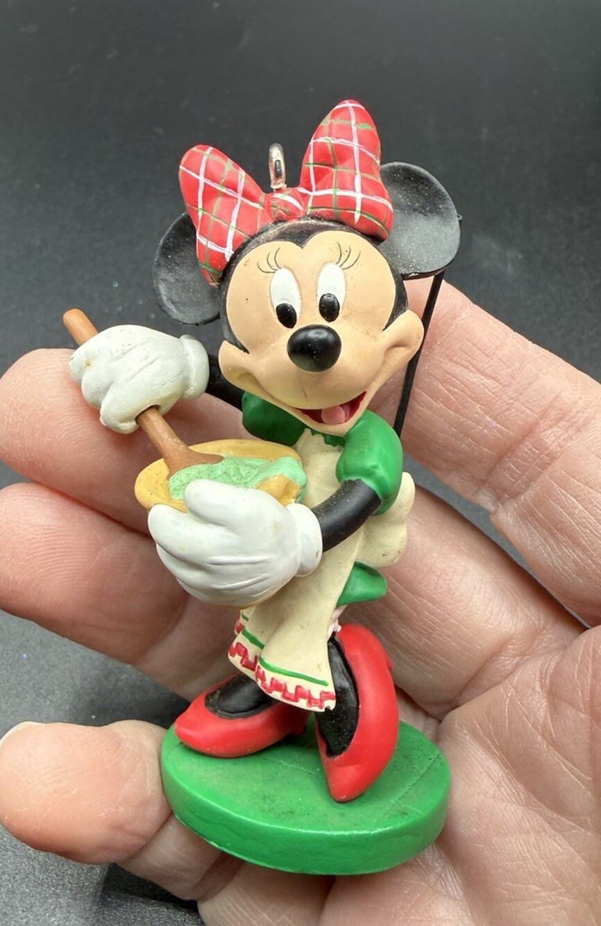 2004 Affection For Confections Minnie Hallmark Christmas Ornament No Box -LO20